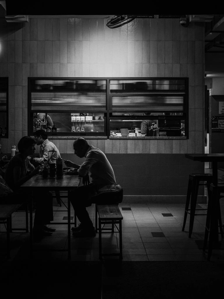 A midnight burger ordered at 2 a.m. at the Galaxy counter